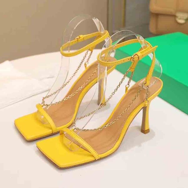 2021 summer woman 9cm high heels sandals classic leather strappy heels lady chunky fertsh brown wedding prom sandles shoes with box, Black
2021 summer woman 9cm high heels sandals classic leather strappy heels lady chunky fertsh brown wedding prom sandles shoes with box, Black