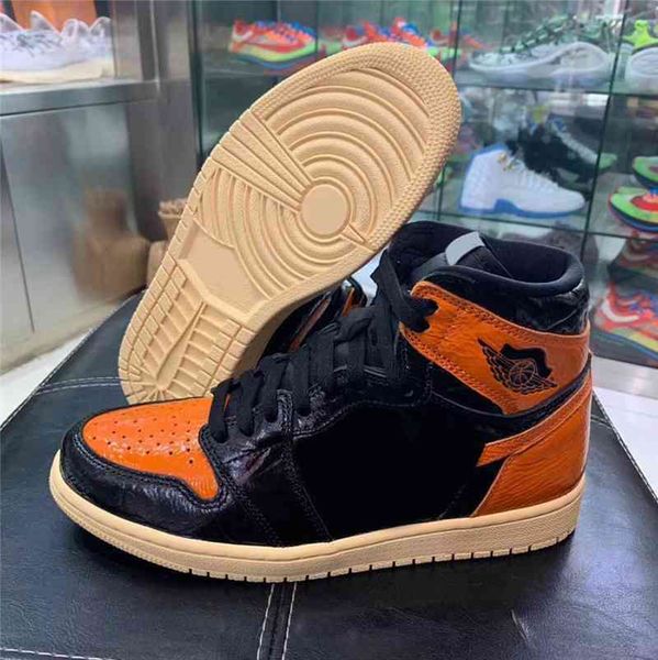 shoes 1 high og shattered backboard 3.0 athletic black/pale vanilla-starfish men sports sneakers 555088-028
shoes 1 high og shattered backboard 3.0 athletic black/pale vanilla-starfish men sports sneakers 555088-028