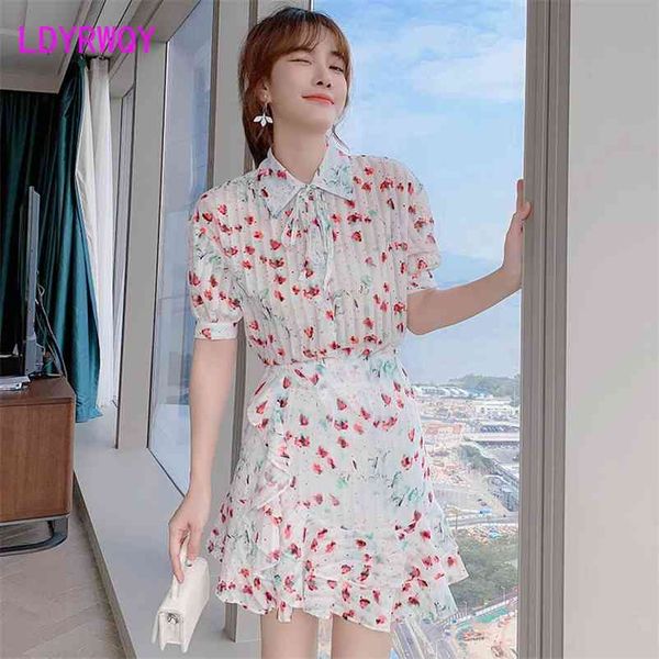 ldyrwqy korean summer single-breasted lace-up + fashion irregular chiffon skirt two-piece suit office lady 210603, White
ldyrwqy korean summer single-breasted lace-up + fashion irregular chiffon skirt two-piece suit office lady 210603, White