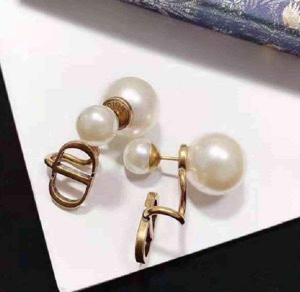 factory specials aa pearl letter earrings for women's simple surround earrings, independent packaging accessories, Silver
factory specials aa pearl letter earrings for women's simple surround earrings, independent packaging accessories, Silver