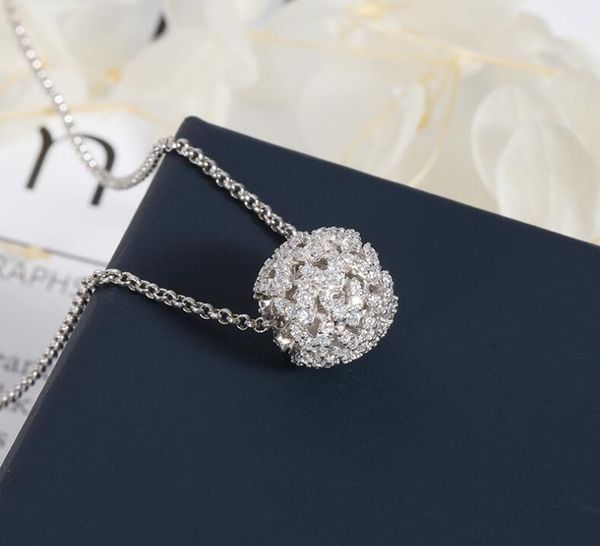 pendant necklaces trendy heart-shaped women clavicle chain round ball white rhinestone classic neck jewelry, Silver
pendant necklaces trendy heart-shaped women clavicle chain round ball white rhinestone classic neck jewelry, Silver