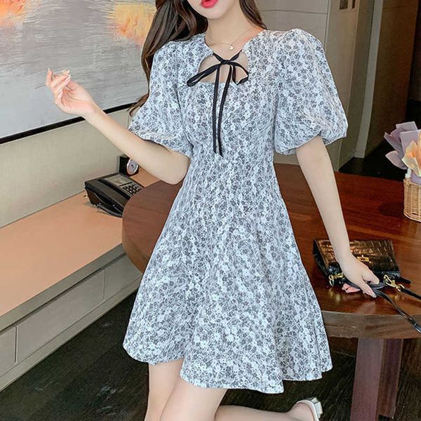 casual dresses korea elegant vingate women bandage design floral office lady sleeve sweet party beach female summer myot, Black;gray
casual dresses korea elegant vingate women bandage design floral office lady sleeve sweet party beach female summer myot, Black;gray