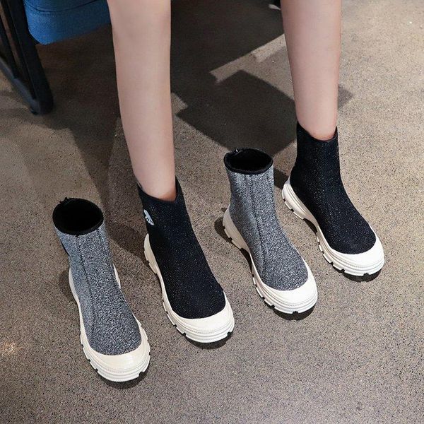 boots front zipper spring and autumn lady's 2021, Black 
boots front zipper spring and autumn lady's 2021, Black