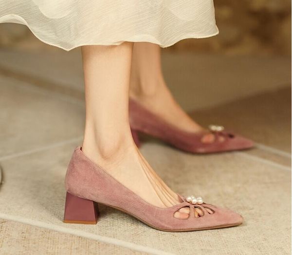 dress shoes sheepskin cut out single shoes women med heel elegant fashion lady pumps, Black
dress shoes sheepskin cut out single shoes women med heel elegant fashion lady pumps, Black