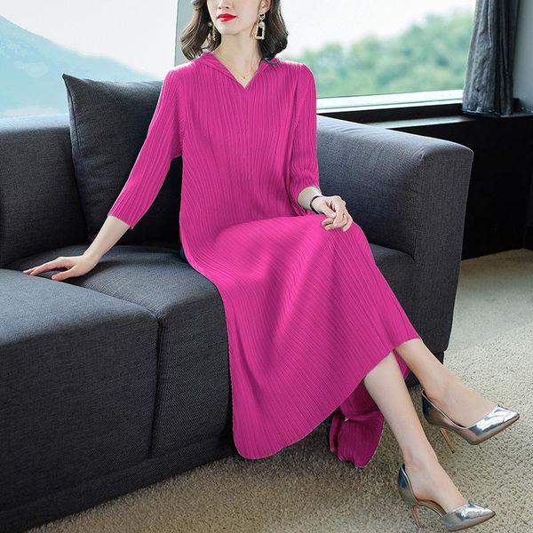 casual dresses 2021 autumn pleated three-quarter sleeve long-sleeved black miyak dress loose all-match solid color cloth for women, Black;gray
casual dresses 2021 autumn pleated three-quarter sleeve long-sleeved black miyak dress loose all-match solid color cloth for women, Black;gray