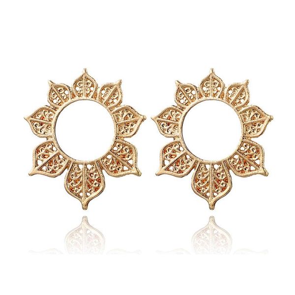 stud 2021 minimalist hollow out flower earrings for women ladies metal gold ear studs earring female jewelry bijoux femme, Golden;silver
stud 2021 minimalist hollow out flower earrings for women ladies metal gold ear studs earring female jewelry bijoux femme, Golden;silver