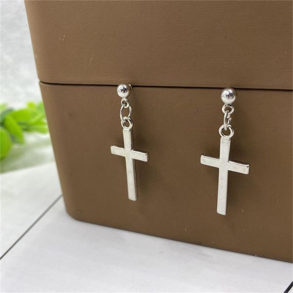 stud fashion punk european and american cross earrings male female jewelry retro exaggerated, Golden;silver
stud fashion punk european and american cross earrings male female jewelry retro exaggerated, Golden;silver