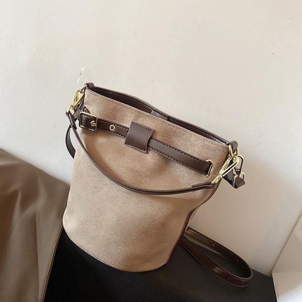 evening bags 2021 frosted leather women's bag handbag retro large capacity bucket handbags bolsa feminina crossbody
evening bags 2021 frosted leather women's bag handbag retro large capacity bucket handbags bolsa feminina crossbody