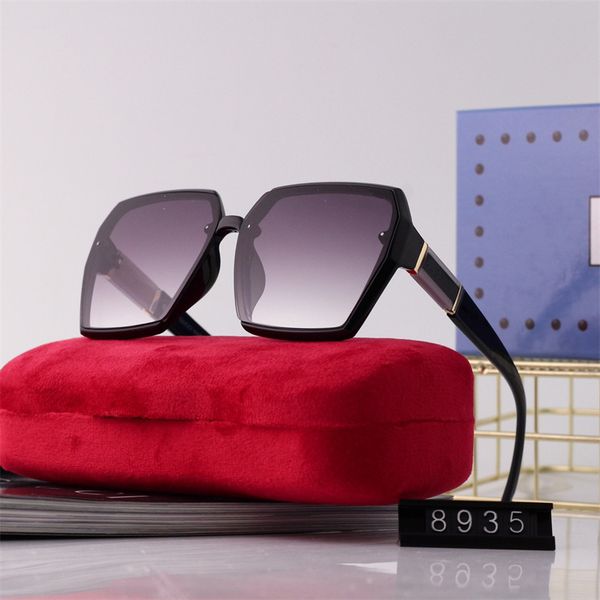 mens designer sunglasses women luxury sun glasses letter g designer suitable fashion classic style gold plated square frame eyewear with box, White;black
mens designer sunglasses women luxury sun glasses letter g designer suitable fashion classic style gold plated square frame eyewear with box, White;black