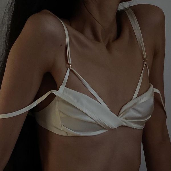 unique design tanks camis spaghetti straps bra crop short outwear for women wild style female clothing, White
unique design tanks camis spaghetti straps bra crop short outwear for women wild style female clothing, White