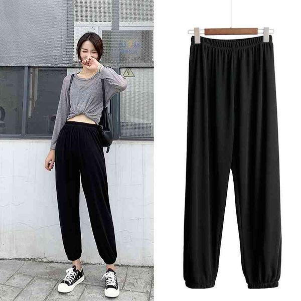 casual ice silk ankle-length pants women spring summer elastic waist solid basic retro loose women's harem trousers 210603, Black;white
casual ice silk ankle-length pants women spring summer elastic waist solid basic retro loose women's harem trousers 210603, Black;white