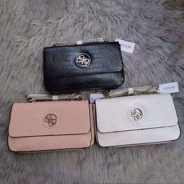 g chain bag ring hollow out hardware portable one shoulder messenger women's versatile small square bag
g chain bag ring hollow out hardware portable one shoulder messenger women's versatile small square bag