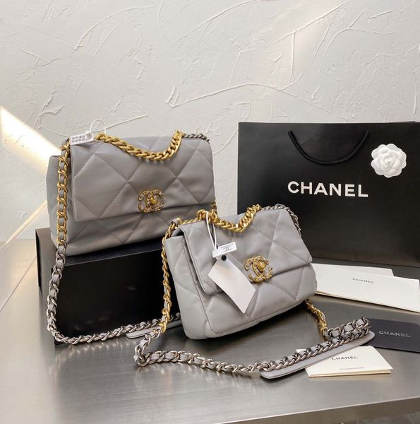 women fashion designer bags handbag crossbody messenger shoulder chain bag good quality leather purses ladies high capacity classic v-shape
women fashion designer bags handbag crossbody messenger shoulder chain bag good quality leather purses ladies high capacity classic v-shape