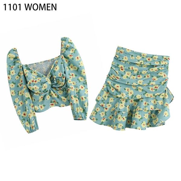 two piece dress 2021 summer women 2 pieces set green floral printed long sleeve shirt draped mini suit female clothes, White
two piece dress 2021 summer women 2 pieces set green floral printed long sleeve shirt draped mini suit female clothes, White