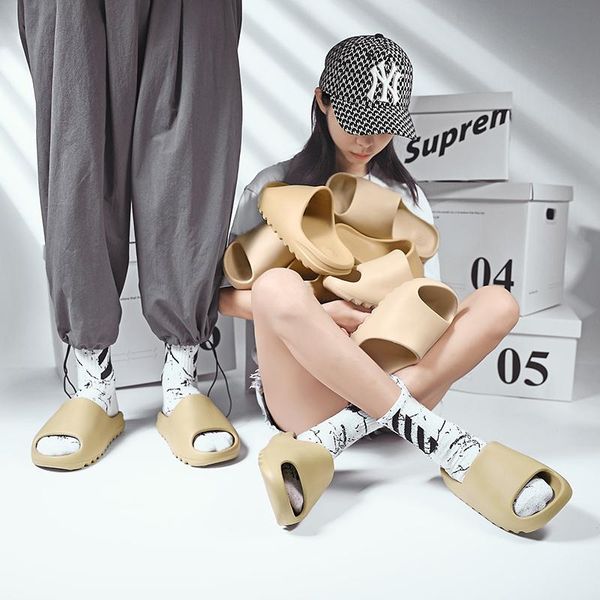 slippers outdoor comfortable soft men women indoor bathroom home shoes flat eva thick sole slides summer sandals, Black
slippers outdoor comfortable soft men women indoor bathroom home shoes flat eva thick sole slides summer sandals, Black