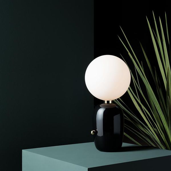 table lamps european-style designer light luxury glass ball bedroom bedside lamp postmodern study desk simple creative
table lamps european-style designer light luxury glass ball bedroom bedside lamp postmodern study desk simple creative