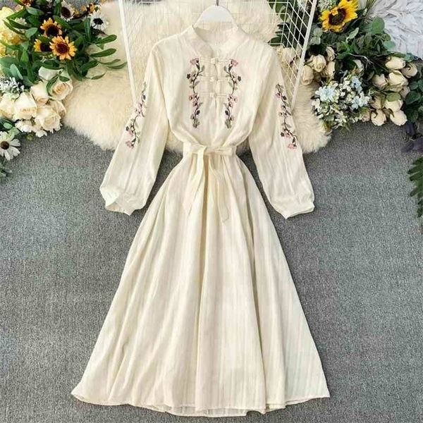 spring autumn vintage dress women floral embroidery long robe ladies sleeve bandage boho vestidos mujer 210525, Black;gray
spring autumn vintage dress women floral embroidery long robe ladies sleeve bandage boho vestidos mujer 210525, Black;gray
