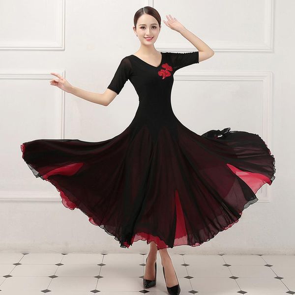customized charmeuse v-neck women modern dance costumes short sleeve ballroom dress stage wear, Black;red
customized charmeuse v-neck women modern dance costumes short sleeve ballroom dress stage wear, Black;red