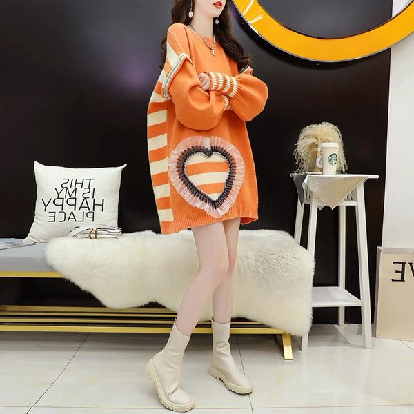 design sense of minority foreign style versatile knitted autumn and winter 2021 new korean loose medium length sweater women, White;black
design sense of minority foreign style versatile knitted autumn and winter 2021 new korean loose medium length sweater women, White;black