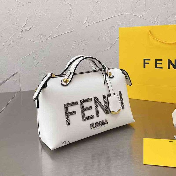 2021 new women's bag by the way boston handle bag new one shoulder messenger bagszly
2021 new women's bag by the way boston handle bag new one shoulder messenger bagszly