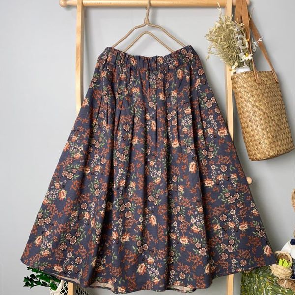 skirts 2021 early spring women cotton skirt japan style mori girl floral print a-line midi, Black
skirts 2021 early spring women cotton skirt japan style mori girl floral print a-line midi, Black