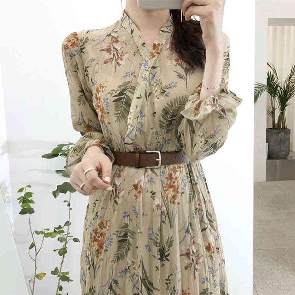 bgteever elegant v-neck floral printed flare sleeve a-line female chiffon dress vintage women midi vestidos 200928, Black;gray
bgteever elegant v-neck floral printed flare sleeve a-line female chiffon dress vintage women midi vestidos 200928, Black;gray