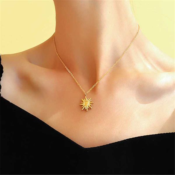 chains european and american accessories french design solar flower necklace titanium steel ladies fashion latch c, Silver
chains european and american accessories french design solar flower necklace titanium steel ladies fashion latch c, Silver