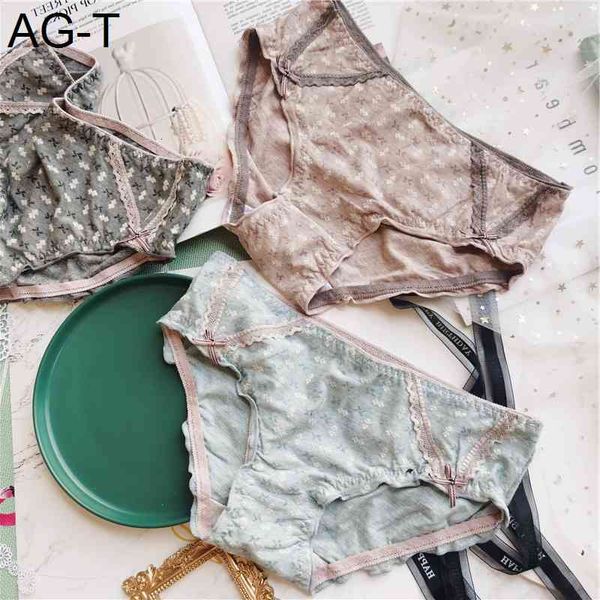woman panties 2021 new comfortable breathable bow cotton lace fashion girl underwear traceless female briefs high quality, Black;pink
woman panties 2021 new comfortable breathable bow cotton lace fashion girl underwear traceless female briefs high quality, Black;pink