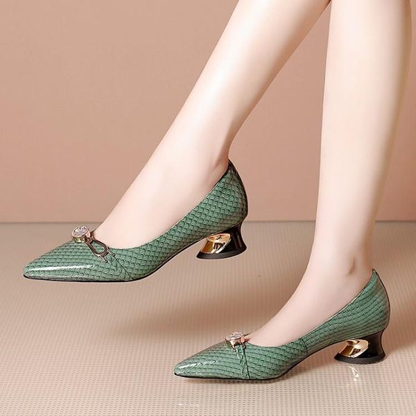 dress shoes mljuese 2021 women pumps soft cow leather autumn spring crystal green metal decoration pointed toe high heels size 42, Black
dress shoes mljuese 2021 women pumps soft cow leather autumn spring crystal green metal decoration pointed toe high heels size 42, Black