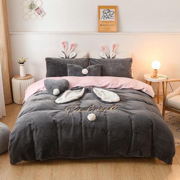 bedding sets cashmere mink velvet bed sheet duvet wedding set king 4pcs bedclothes cover white size bedshee
bedding sets cashmere mink velvet bed sheet duvet wedding set king 4pcs bedclothes cover white size bedshee