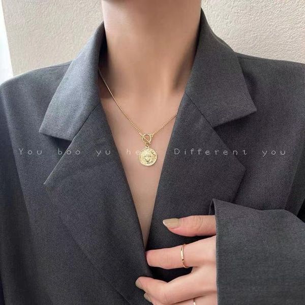 pendant necklaces vintage cuban link chain hip hop accessories for women,aesthetic korean fashion women,boho choker streetwear., Silver
pendant necklaces vintage cuban link chain hip hop accessories for women,aesthetic korean fashion women,boho choker streetwear., Silver