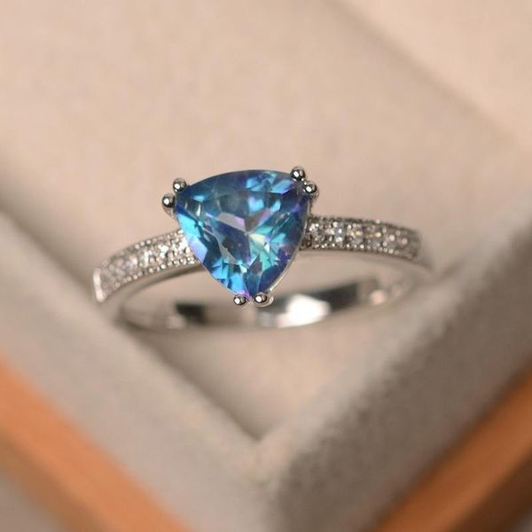 cluster rings european and american zircon z ring london blue fresh fashion s925 sterling silver female crystal triangle, Golden;silver
cluster rings european and american zircon z ring london blue fresh fashion s925 sterling silver female crystal triangle, Golden;silver