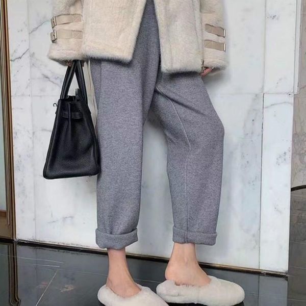 women autumn winter elegant pant female solid elastic knitted harem lady slim loose casual straight trouser h132 women's pants & capris, Black;white
women autumn winter elegant pant female solid elastic knitted harem lady slim loose casual straight trouser h132 women's pants & capris, Black;white