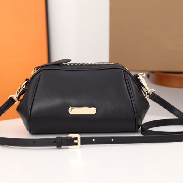 women hand bag classic plaid dumplings handbag shell bag cow leather crossbody bag detachable shoulder strap ladies check handbag
women hand bag classic plaid dumplings handbag shell bag cow leather crossbody bag detachable shoulder strap ladies check handbag
