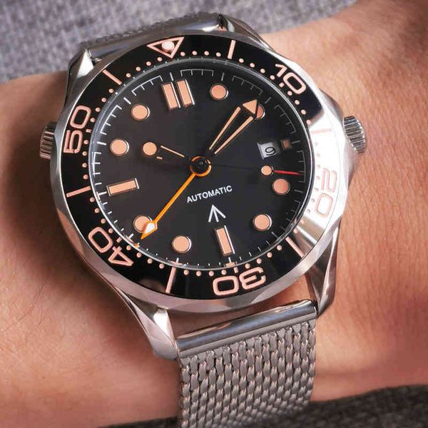 gmt bliger 41mm brain size function automatic movement black iron plate date orange index mesh band saffier crystal ceramic bezel, Slivery;brown
gmt bliger 41mm brain size function automatic movement black iron plate date orange index mesh band saffier crystal ceramic bezel, Slivery;brown
