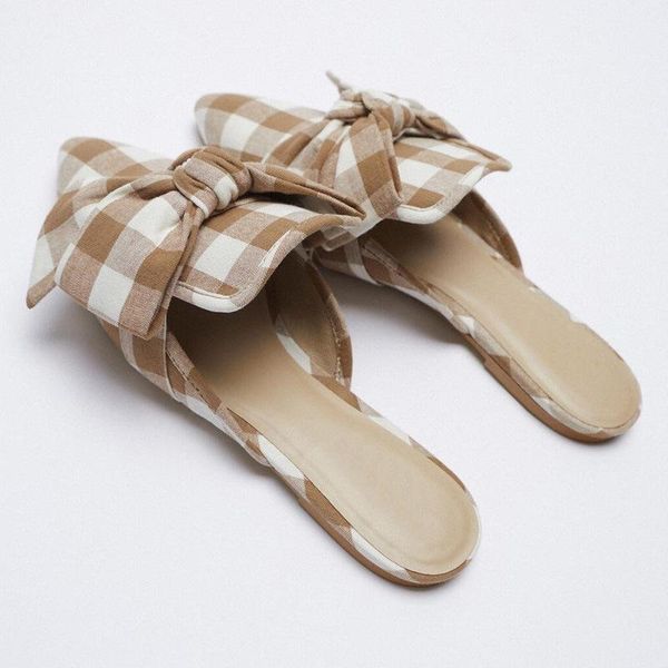 slippers sandals and women mujer 2021 summer fashion pointed toe flat lattice bow outer wear muller, Black
slippers sandals and women mujer 2021 summer fashion pointed toe flat lattice bow outer wear muller, Black