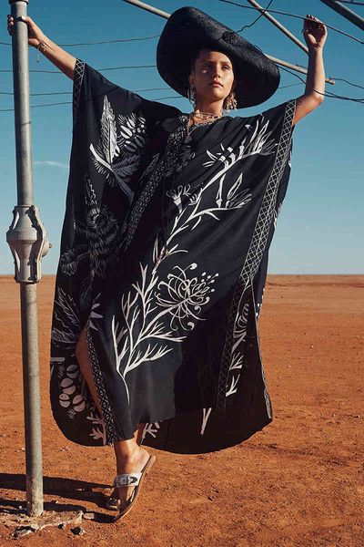 women's swimwear bohemian oversized long women vintage split batwing sleeve maxi robe print black beach kaftan vfju, White;black
women's swimwear bohemian oversized long women vintage split batwing sleeve maxi robe print black beach kaftan vfju, White;black