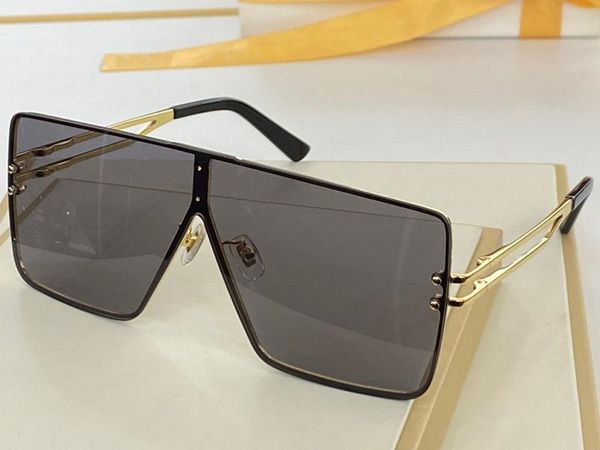 1117 new fashion sunglasses with uv protection for men women vintage rectangle frame popular come with case classic letter lens, White;black
1117 new fashion sunglasses with uv protection for men women vintage rectangle frame popular come with case classic letter lens, White;black