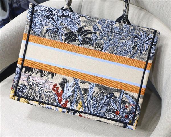 ladies beach bags hand-sewn by french designers large-capacity shopping bags the highest quality on the entire network support personalized
ladies beach bags hand-sewn by french designers large-capacity shopping bags the highest quality on the entire network support personalized