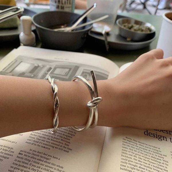 hip hop cold wind weave intertwined lines bracelets bangle for women new fashion trend retro creativity jewelry sab144 q0719, Black
hip hop cold wind weave intertwined lines bracelets bangle for women new fashion trend retro creativity jewelry sab144 q0719, Black