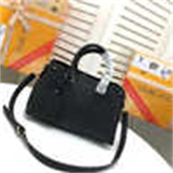 cross brand designer luxury m44815 m44816 2020 spring and summer body ladies handbag handbags iconic handles shoulder bags totes bag clu
cross brand designer luxury m44815 m44816 2020 spring and summer body ladies handbag handbags iconic handles shoulder bags totes bag clu