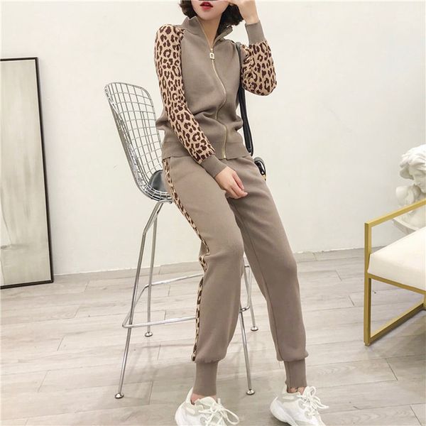 women's tracksuits new casual knit sports suit female leopard stitching cardigan shirt small fragrance two-piece w572, Gray
women's tracksuits new casual knit sports suit female leopard stitching cardigan shirt small fragrance two-piece w572, Gray