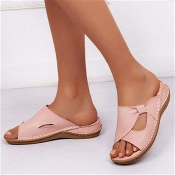 slippers sandálias de verão leve antirrapantes femininas, chinelos retro fashion para mulheres, salto inclinação, couro confortável, resiste, Black
slippers sandálias de verão leve antirrapantes femininas, chinelos retro fashion para mulheres, salto inclinação, couro confortável, resiste, Black