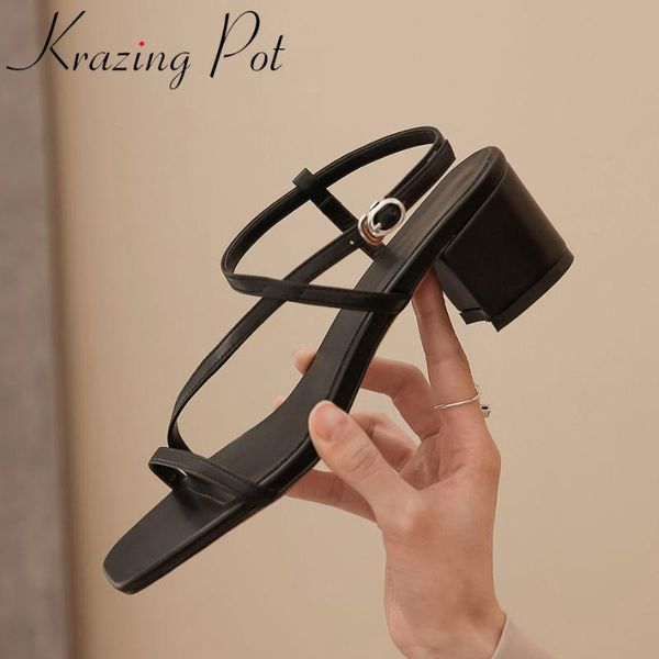 dress shoes krazing pot 2021 black white cow leather peep square toe med heels women buckle strap simple style sandals l0f1
dress shoes krazing pot 2021 black white cow leather peep square toe med heels women buckle strap simple style sandals l0f1