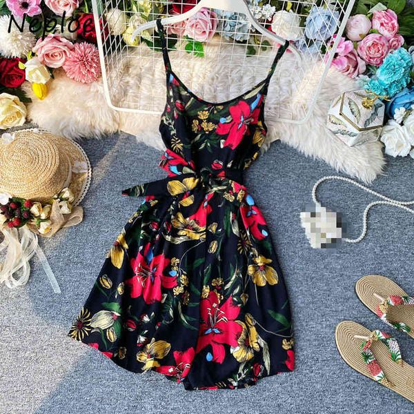 casual women jumpsuits summer bodysuit floral print backless fashion female chiffon camis wide leg rompers 82008 210430, Black;white
casual women jumpsuits summer bodysuit floral print backless fashion female chiffon camis wide leg rompers 82008 210430, Black;white