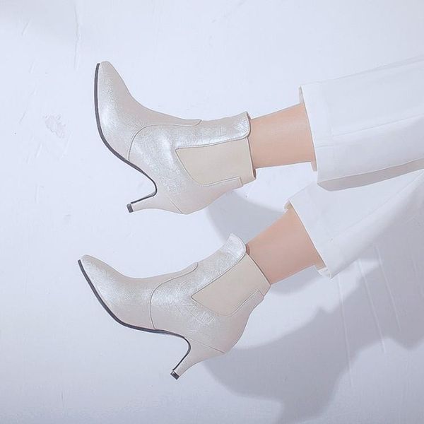 boots oversized ma'am short pure color fashion boot barrel high heel, Black 
boots oversized ma'am short pure color fashion boot barrel high heel, Black