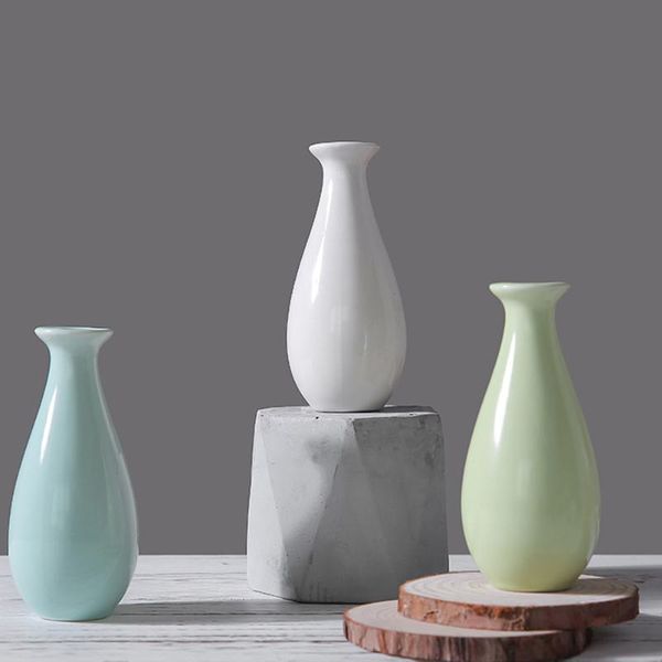 vases ceramic small vase creative deskflower simple bottle for home office decoration (blue)
vases ceramic small vase creative deskflower simple bottle for home office decoration (blue)