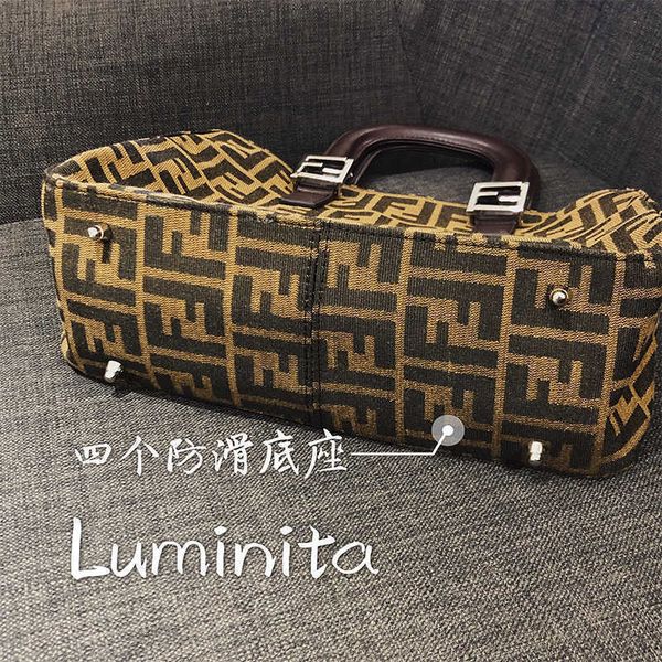 2021 new handbag large capacity fashion tote old pattern canvas printing ff leather female hand handbag zly
2021 new handbag large capacity fashion tote old pattern canvas printing ff leather female hand handbag zly