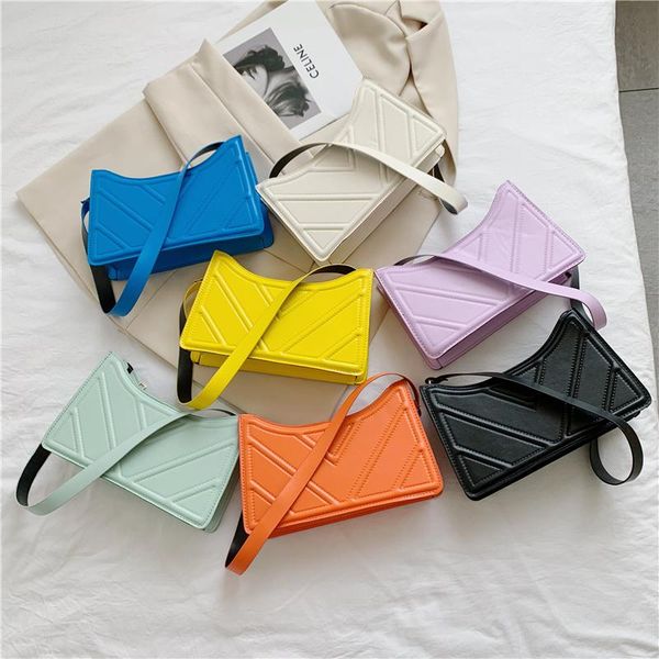 evening bags brand designer v-line women's shoulder bag retro simple handbag small hobos crossbody
evening bags brand designer v-line women's shoulder bag retro simple handbag small hobos crossbody