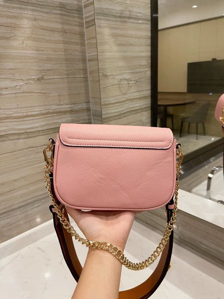 new mens shoulder bags canvas leather designers messenger bag famous trip two-tone womens fashion camera bags of pvc with shoulder bag
new mens shoulder bags canvas leather designers messenger bag famous trip two-tone womens fashion camera bags of pvc with shoulder bag
